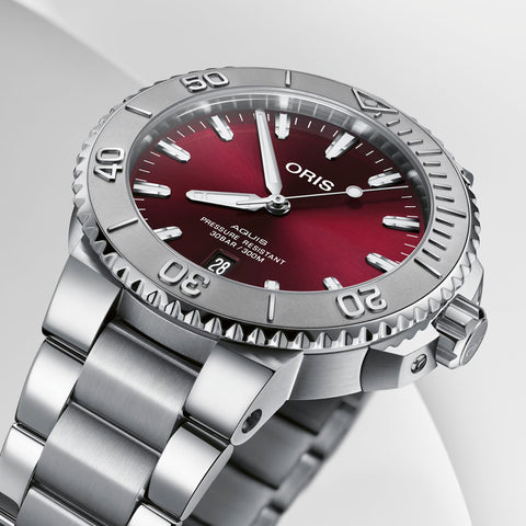 Oris Aquis Date Relief  Oris