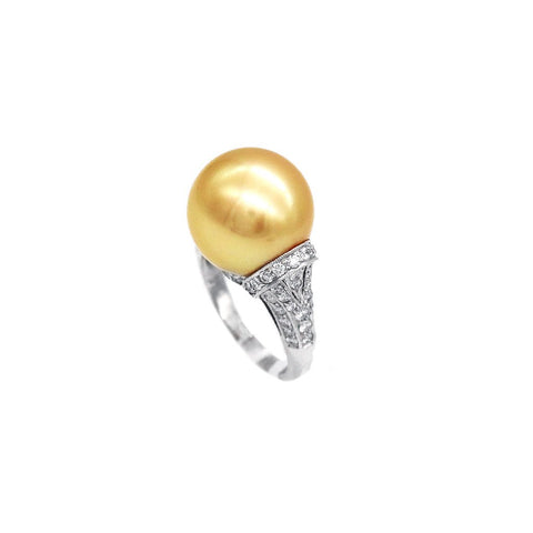 Golden South Sea Pearl Diamond Ring