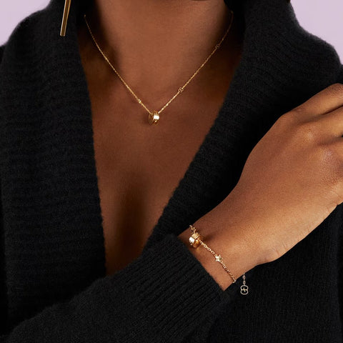 Gucci 18k Icon Cut-out Star Bracelet