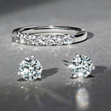 Hearts On Fire 3-Prong Diamond Stud Earrings