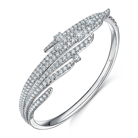Hearts On Fire Vela French Cut Pavé Bangle