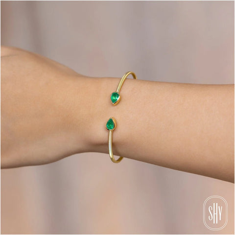 Shy Creation Corelli 1.21CT Emerald Pear Bezel Bangle