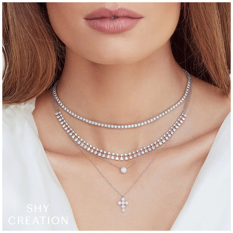 Shy Creation EDEN 0.20CT -CTR(Round) 0.05CT-Side Diamond Necklace