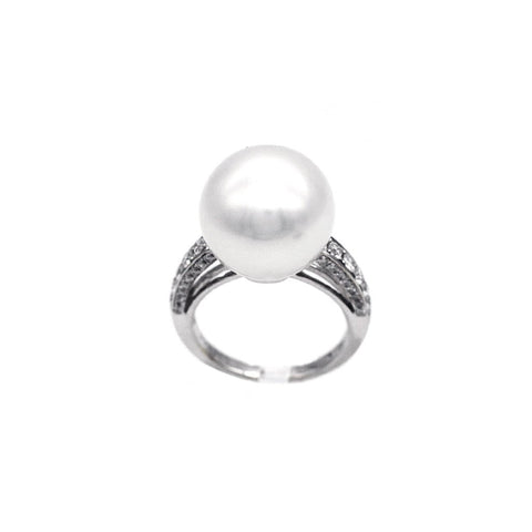 White South Sea Pearl Diamond Ring