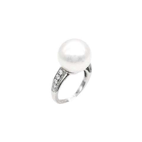 White South Sea Pearl Diamond Ring
