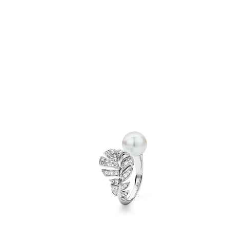 CHANEL Plume de CHANEL Ring