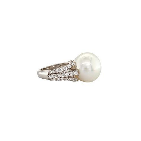White South Sea Pearl Diamond Ring